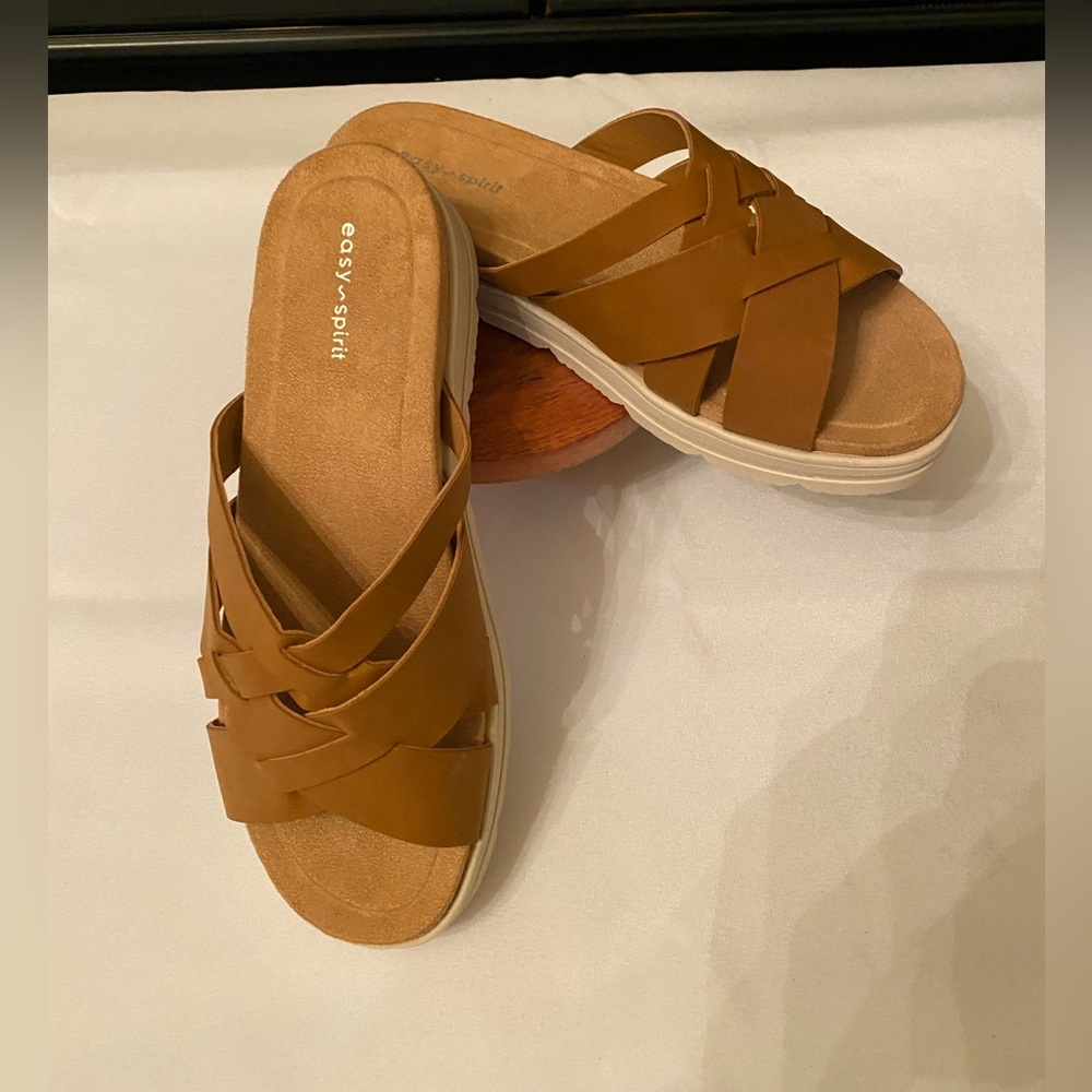 Easy Spirit Traciee 2 Sandals. Brand New.